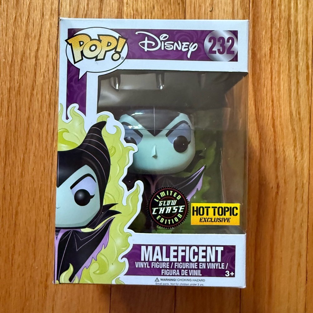 Disney Maleficent Glow Chase Pop! Vinyl - Purple, Green, Black